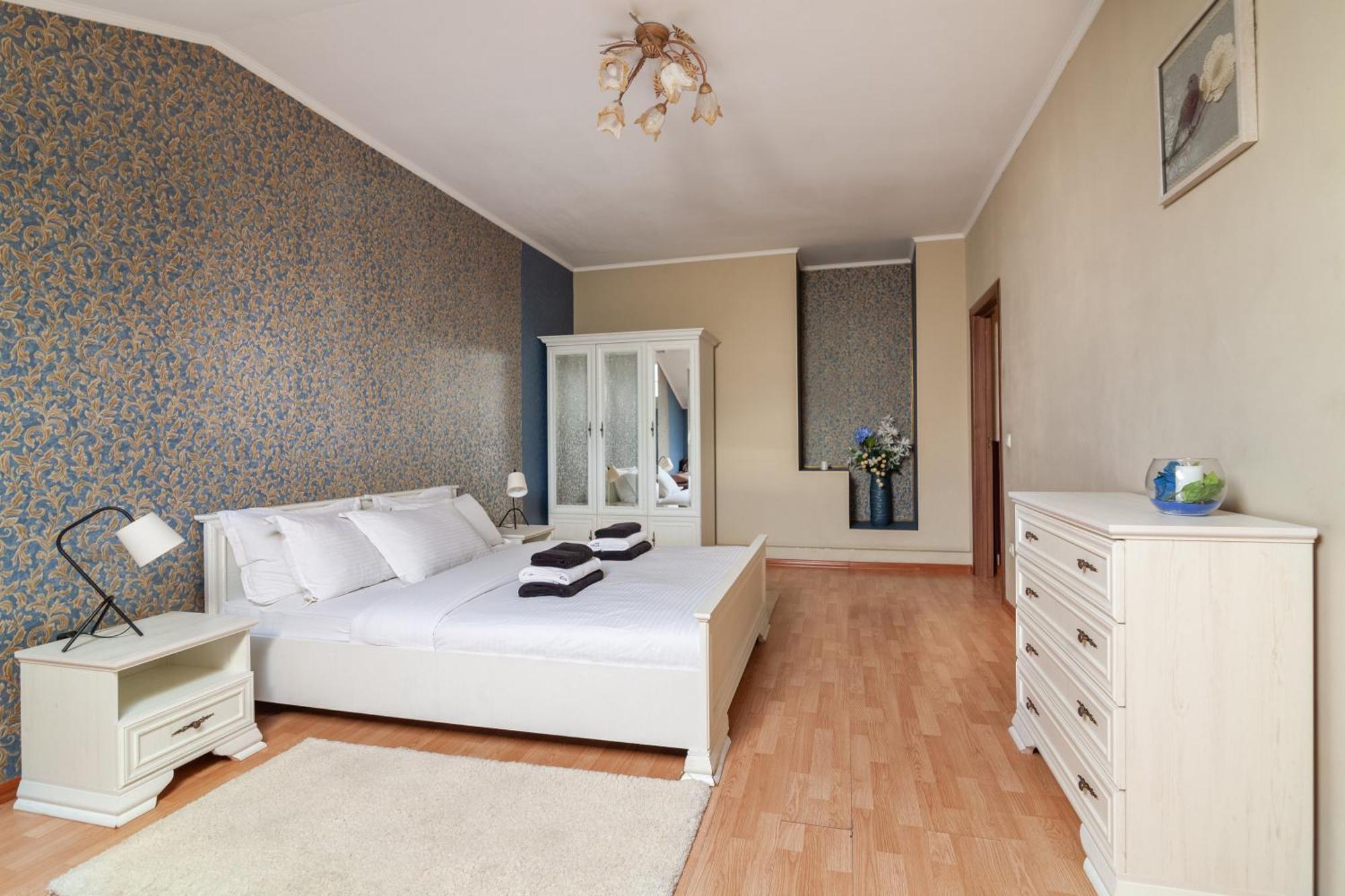 Alfa Apartments Ohiienka 17 2 Λβιβ Εξωτερικό φωτογραφία